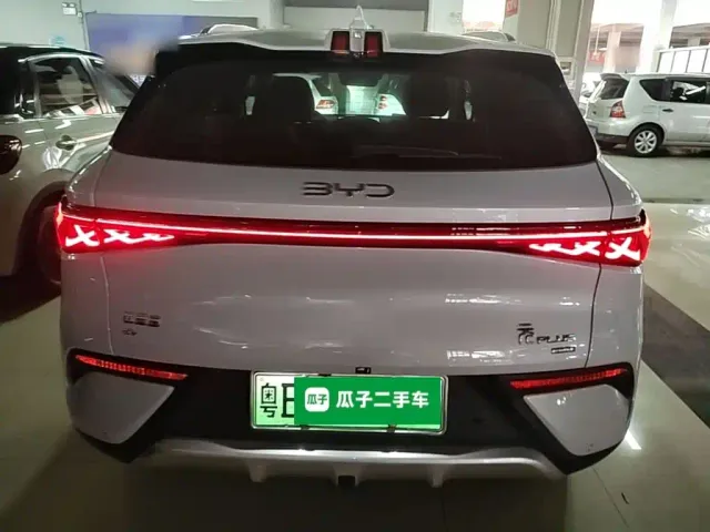 BYD Yuan PLUS — Фото автомобиля 5