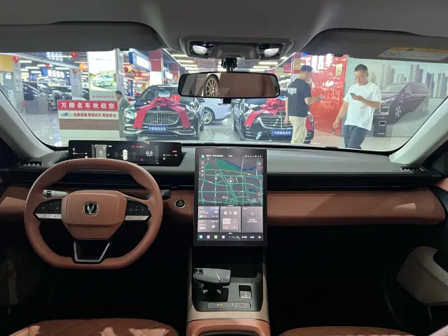 Changan Eado — Фото автомобиля 10