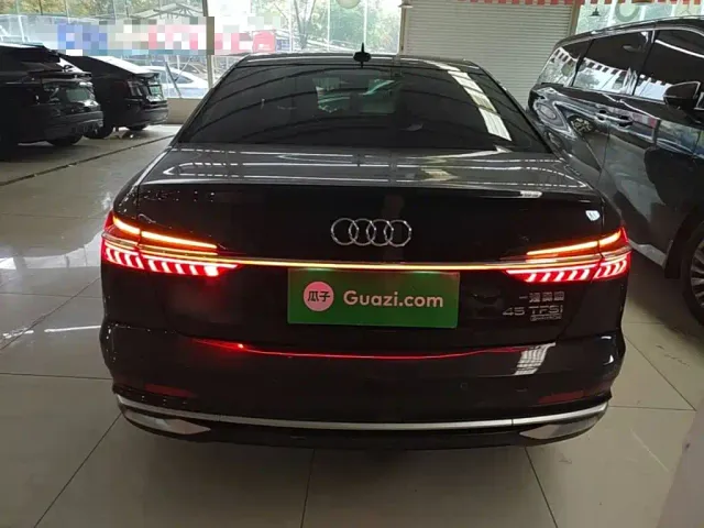 Audi A6L — Фото автомобиля 5