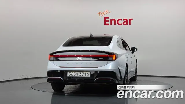 Hyundai Sonata — Фото автомобиля 4