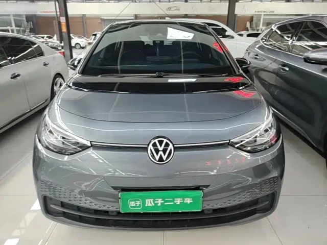 Volkswagen ID.3 — Фото автомобиля 2