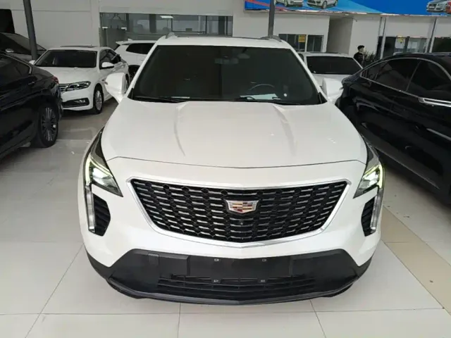 Cadillac XT4 — Фото автомобиля 2