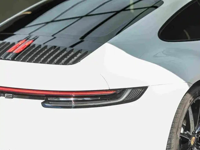 Porsche 911 — Фото автомобиля 3