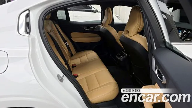 Вольво S60 S60 третьего поколения B5 Ultimate Bright — Фото автомобиля 12