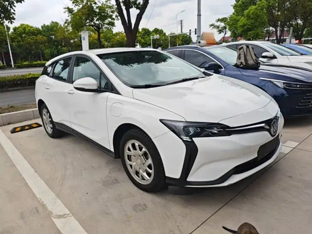 Buick Velite 6 — Фото автомобиля 3