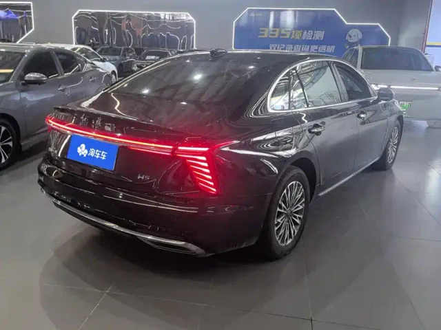 Hongqi H5 — Фото автомобиля 3