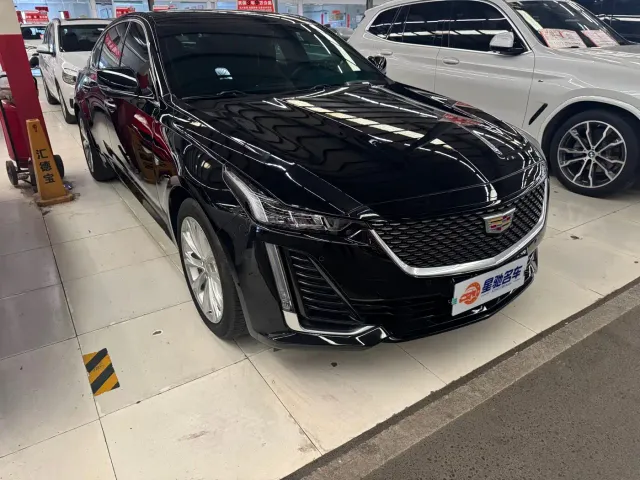 Cadillac CT5 — Фото автомобиля 3