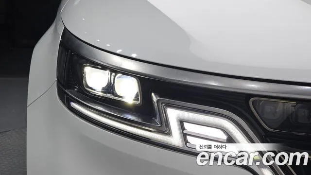 Kia Carnival Generation 4 — Фото автомобиля 7