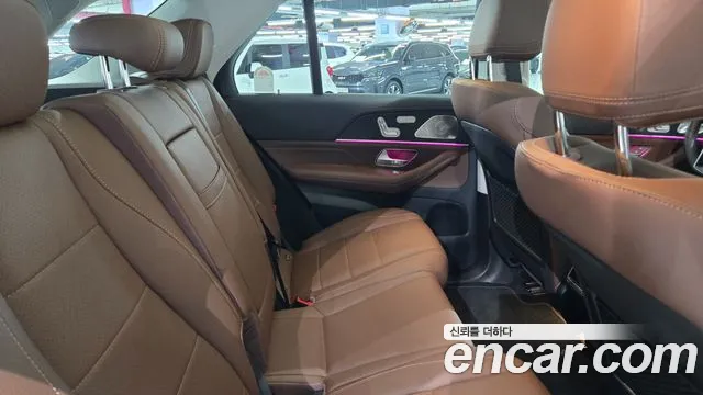 Mercedes-Benz GLE-Class — Фото автомобиля 6