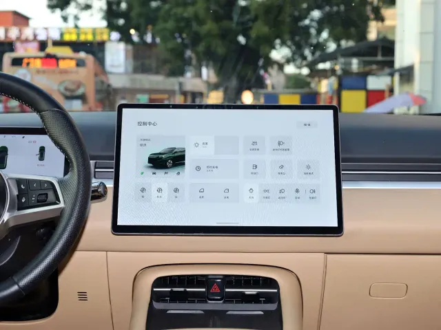 Landian E5 PLUS — Фото автомобиля 18