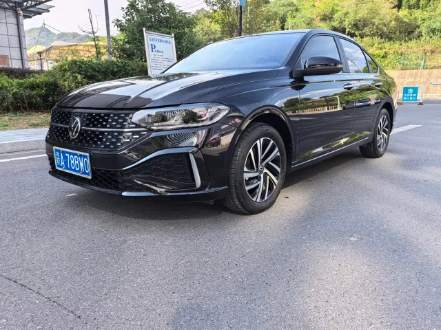Фотография автомобиля — Volkswagen Lavida