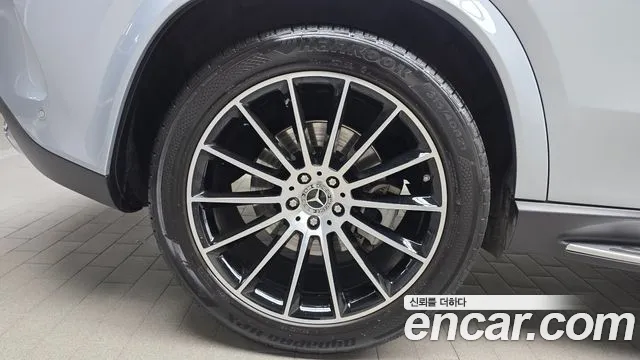 Mercedes-Benz GLE-Class — Фото автомобиля 5