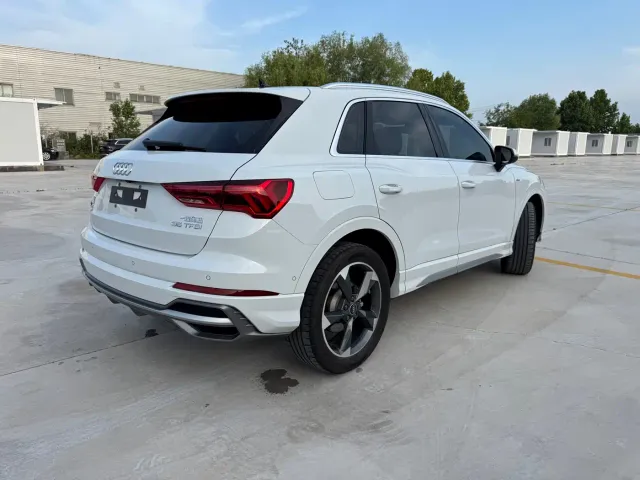 Audi Q3 — Фото автомобиля 12