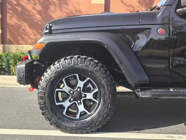 Jeep Wrangler — Фото автомобиля 4
