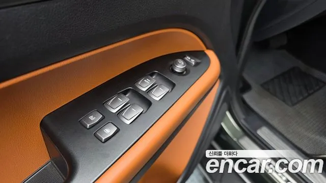 KG_Mobility_Ssangyong Rexton — Фото автомобиля 27