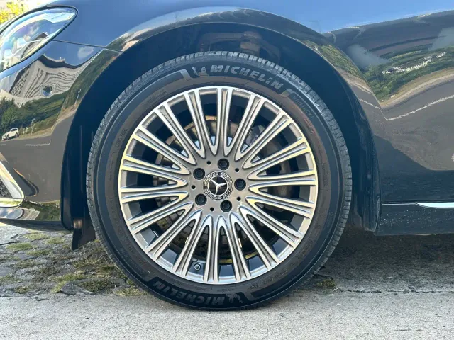 Mercedes-Benz E-Class — Фото автомобиля 15