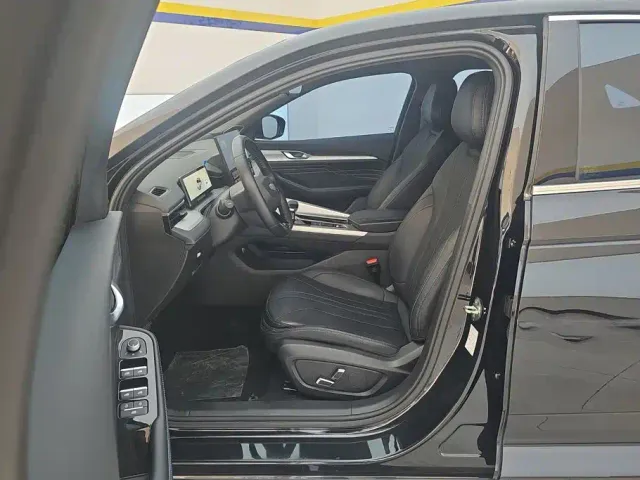 Geely Xingrui — Фото автомобиля 9