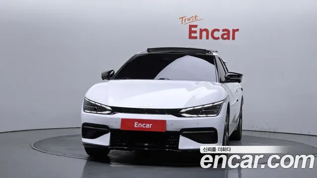 Kia EV6 — Фото автомобиля 3
