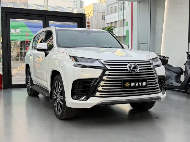 Lexus LX — Фото автомобиля 10