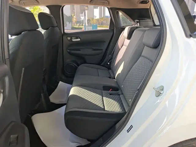 Honda Fit — Фото автомобиля 16
