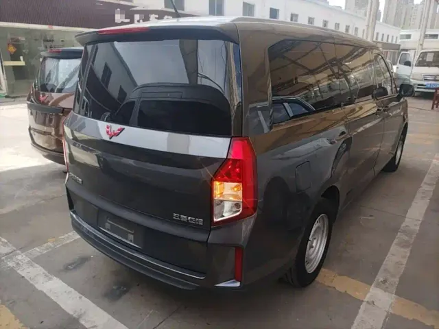 Wuling Zhengcheng — Фото автомобиля 4