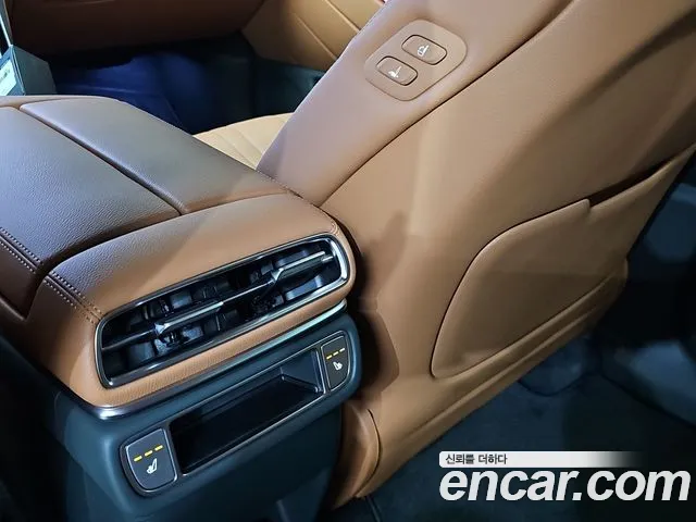 Genesis GV80 — Фото автомобиля 17