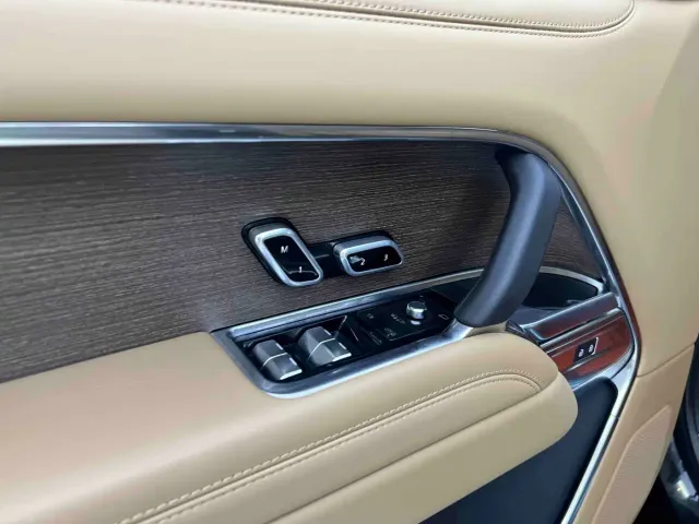 Land Rover Range Rover — Фото автомобиля 10