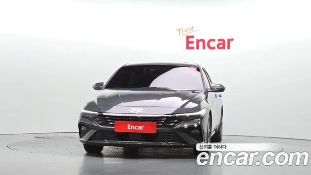 Hyundai Avante CN7 — Фото автомобиля 3