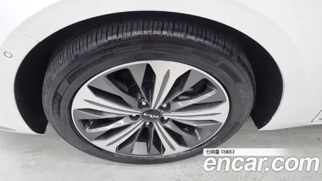 Kia K8 K8 Hybrid — Фото автомобиля 5