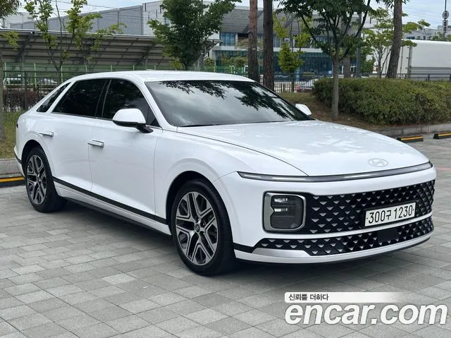 Hyundai Grandeur Grandeur (GN7) 2.5 Бензин 2WD — Фото автомобиля 5