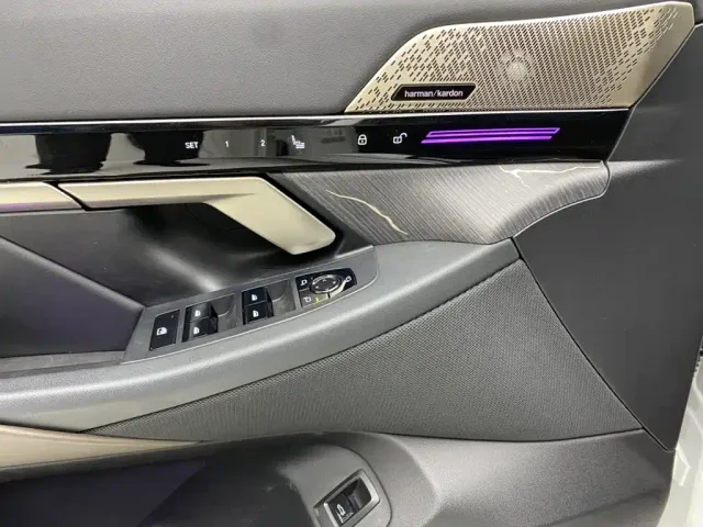 BMW 5 Series — Фото автомобиля 23