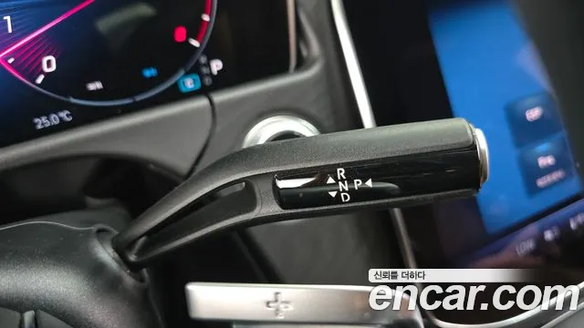 Mercedes-Benz E-Class — Фото автомобиля 9