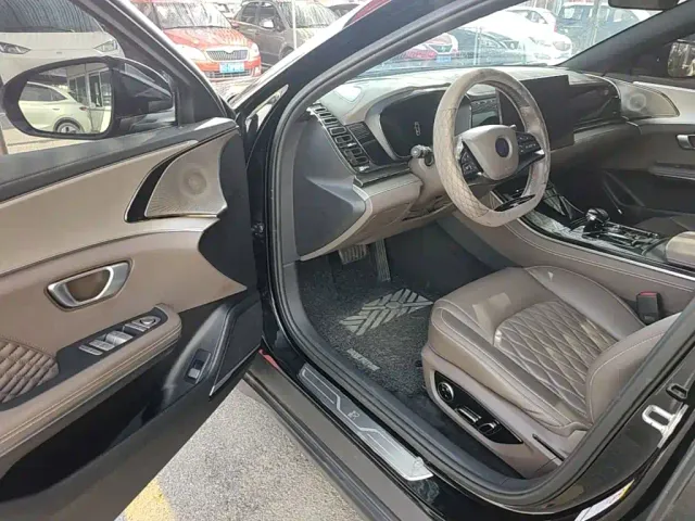 BYD Han — Фото автомобиля 15
