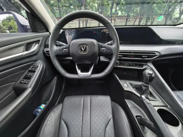 Changan Eado — Фото автомобиля 11