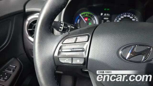 Hyundai Kona — Фото автомобиля 30