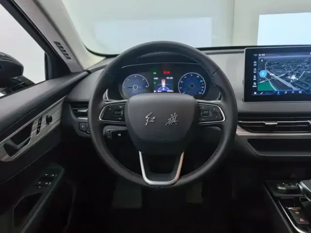 Hongqi E-QM5 — Фото автомобиля 15