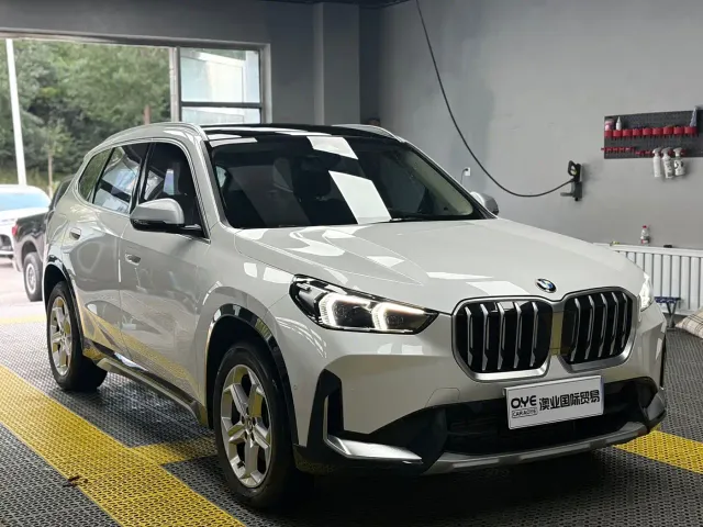 BMW X1 — Фото автомобиля 3