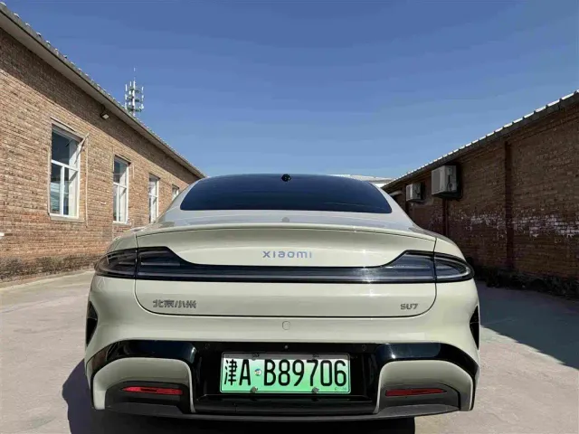 Xiaomi SU7 — Фото автомобиля 26