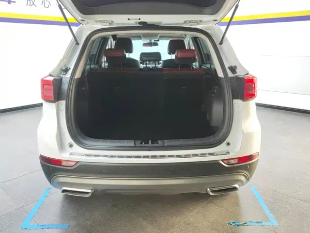 Changan CS75 — Фото автомобиля 4