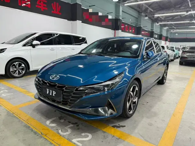 Фотография автомобиля — Hyundai Elantra