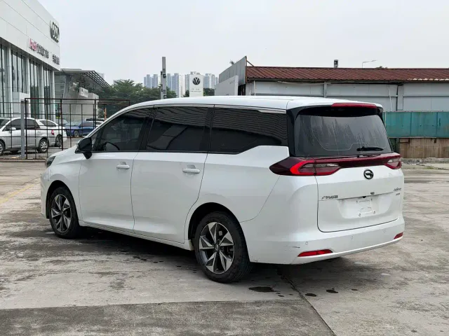GAC Trumpchi Trumpchi M6 2023 PRO 270T DCT Luxury Edition — Фото автомобиля 14
