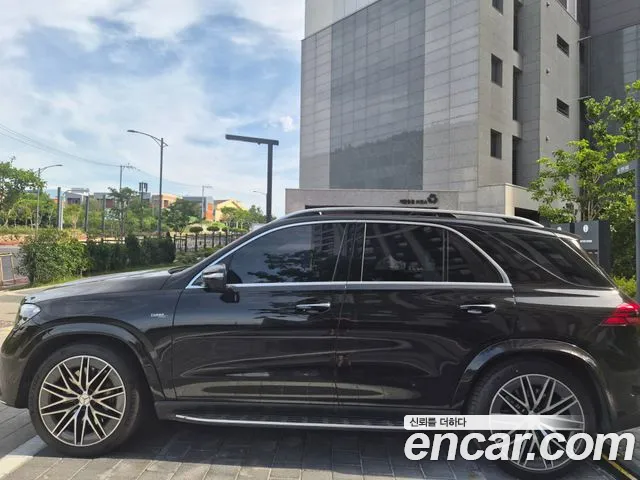 Mercedes-Benz GLE-Class — Фото автомобиля 3