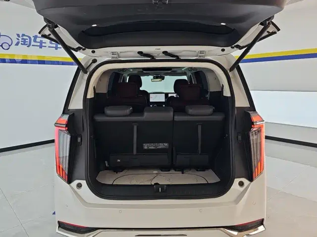 GAC Trumpchi E9 — Фото автомобиля 4