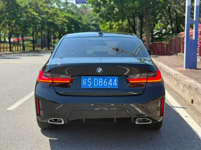 BMW 3 Series — Фото автомобиля 9