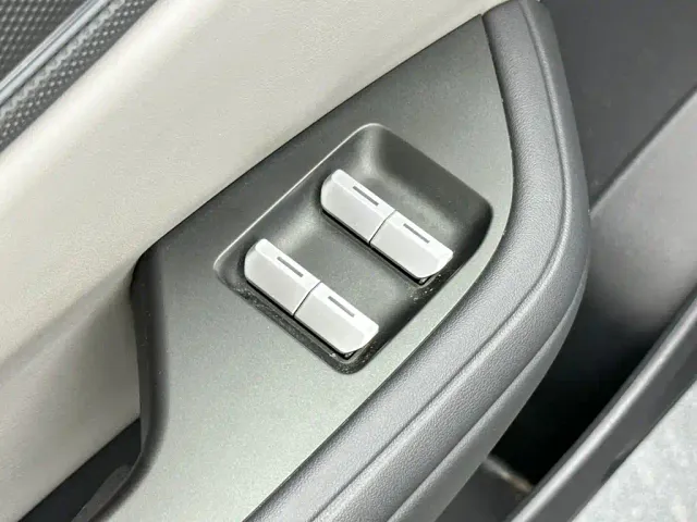 Toyota bZ5 — Фото автомобиля 12