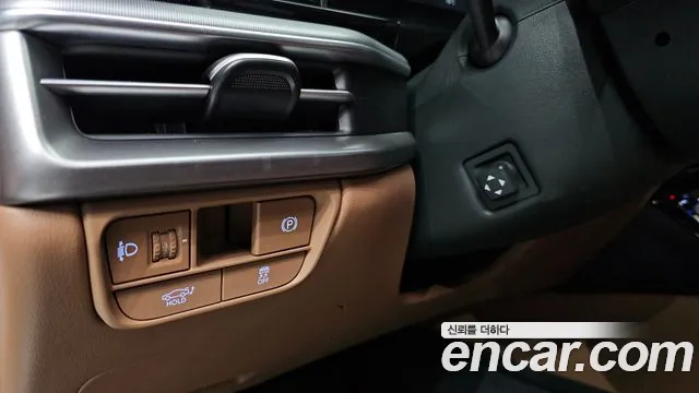 Hyundai Grandeur GN7 — Фото автомобиля 24
