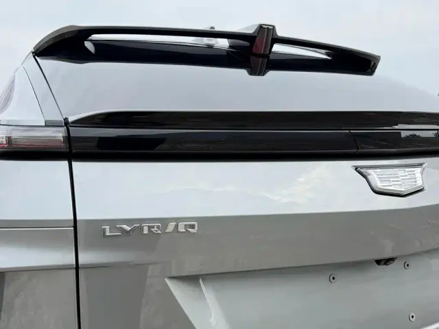 Cadillac Lyriq — Фото автомобиля 7