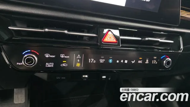 Kia Niro New — Фото автомобиля 16