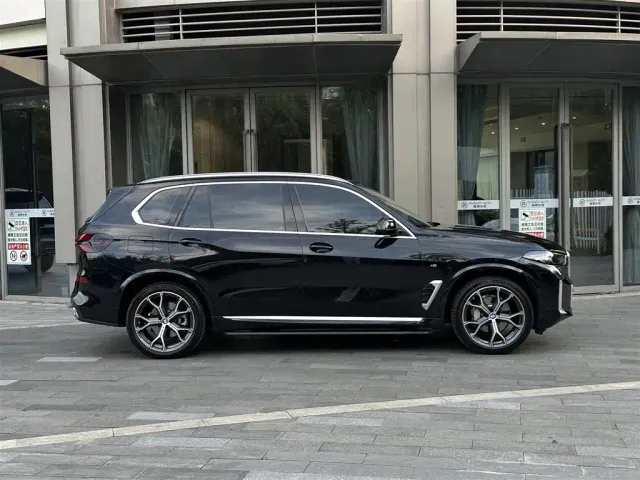 BMW X5 — Фото автомобиля 3