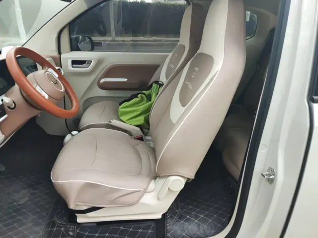 Wuling Hongguang Mini EV — Фото автомобиля 11